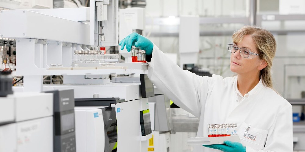 خدمات آزمایشگاهی با استانداردهای بین المللی